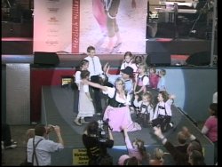 Video-Vertrieb, Nonnenmacher, Weidenweg 4, 71554 Weissach im Tal, Telefon 07191 / 310356, video, claudia, bernd, videovertrieb, hochzeit, schmalfilm, dvd, chronik, event, gro�bild, werbung, werbespot, kinder, geschenk, film, computer, internet, fernsehen, familie, beratung, preiswert, technik, musik, aktuell, verein, cd, dat, mp3